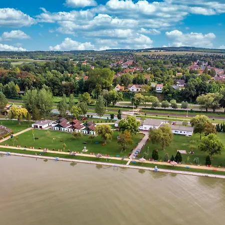 Σπίτι διακοπών In 19321 *